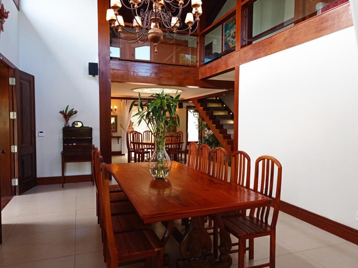 Casa Por Do Sol - Hospedagem De Luxo Villa Кабо Фрио Екстериор снимка